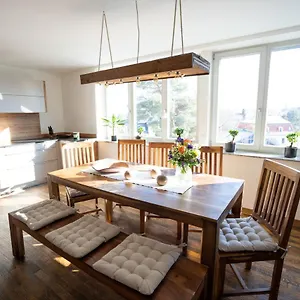 Hochwertiges / 120m² / Dachterrasse / Parking Apartment